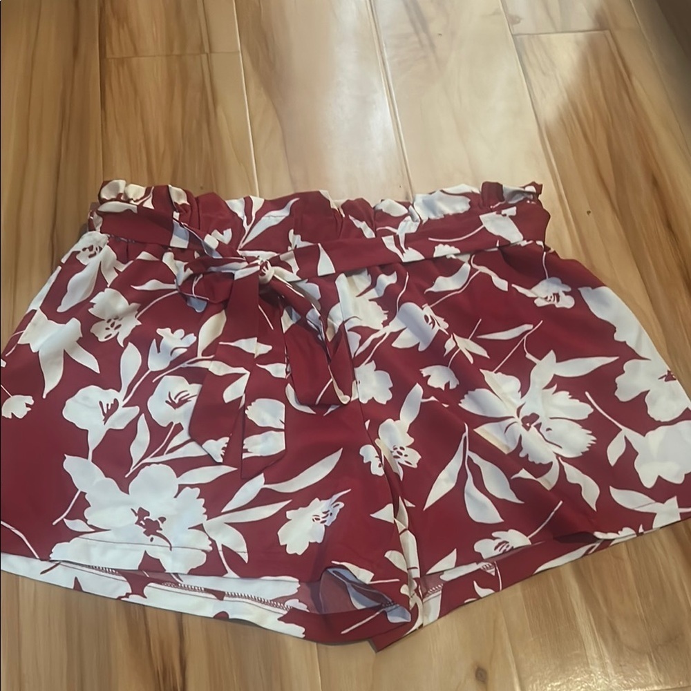 SHEIN High Waist Red and White Floral Shorts